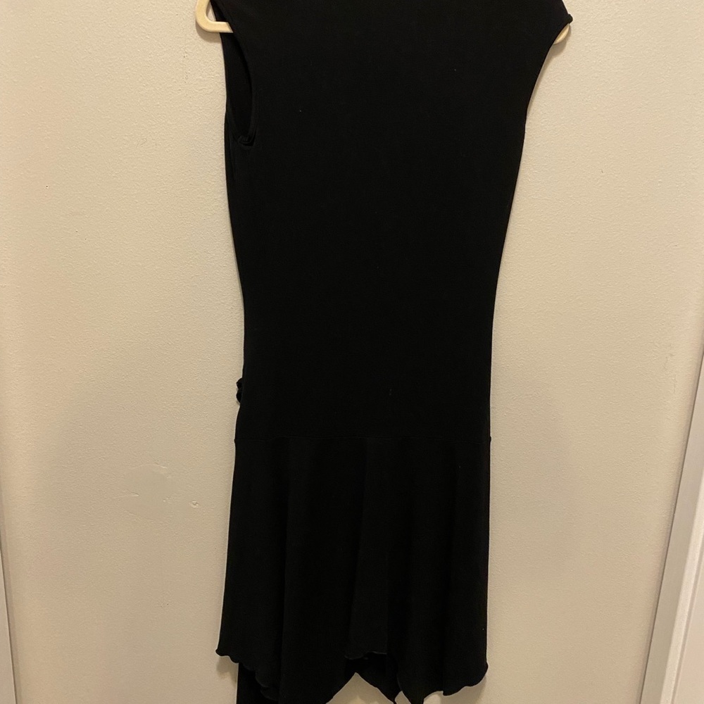 Volume one black dress size Medium with a brown plastic closure - Picture 7 of 11